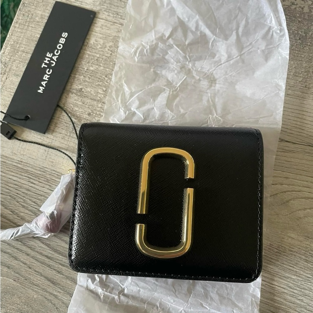 Marc Jacobs Mini Snapshot Compact Wallet